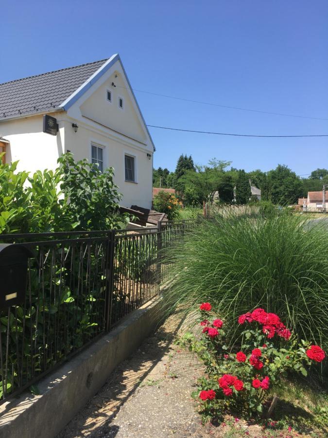 Jókai Vendégház Homokkomárom Exterior foto