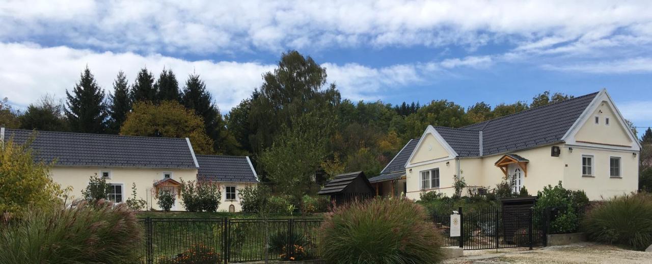 Jókai Vendégház Homokkomárom Exterior foto
